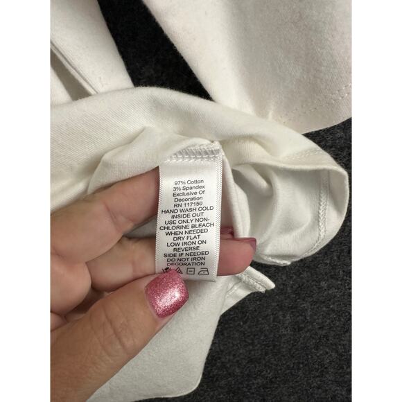 New Quacker Factory Silver Sequin White Top 2X Stretch Mature - Picture 6 of 6